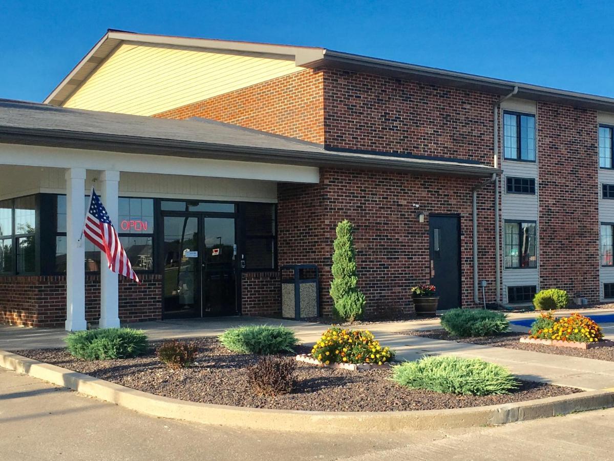 Fairbridge Inn Express Monroe City Exteriér fotografie