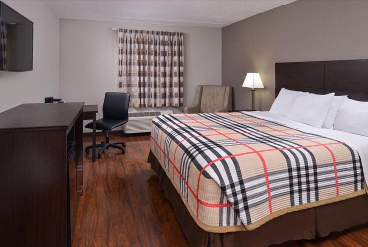 Fairbridge Inn Express Monroe City Exteriér fotografie